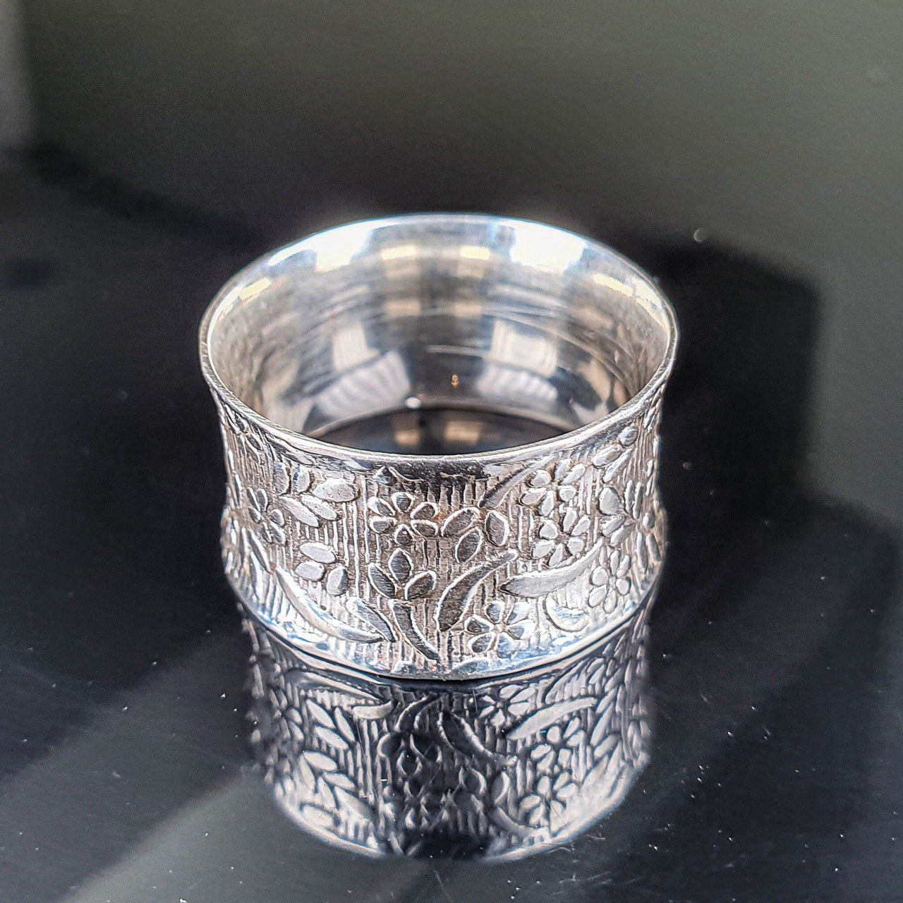 wide ring